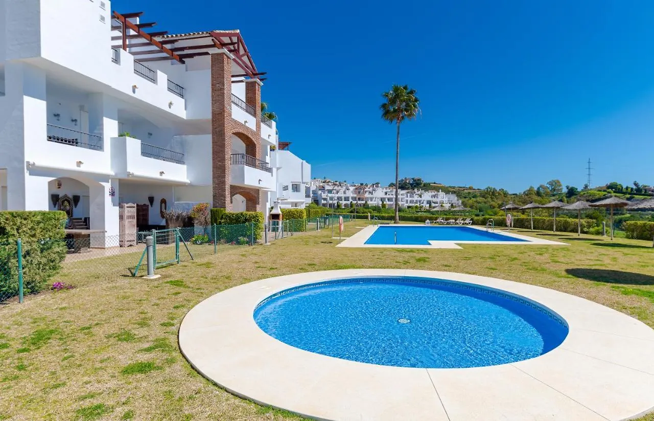 Los Robles Panoramique Views Benahavis Apartment